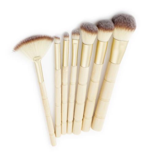 7-Piece Set: Bamboo Makeup Brushes